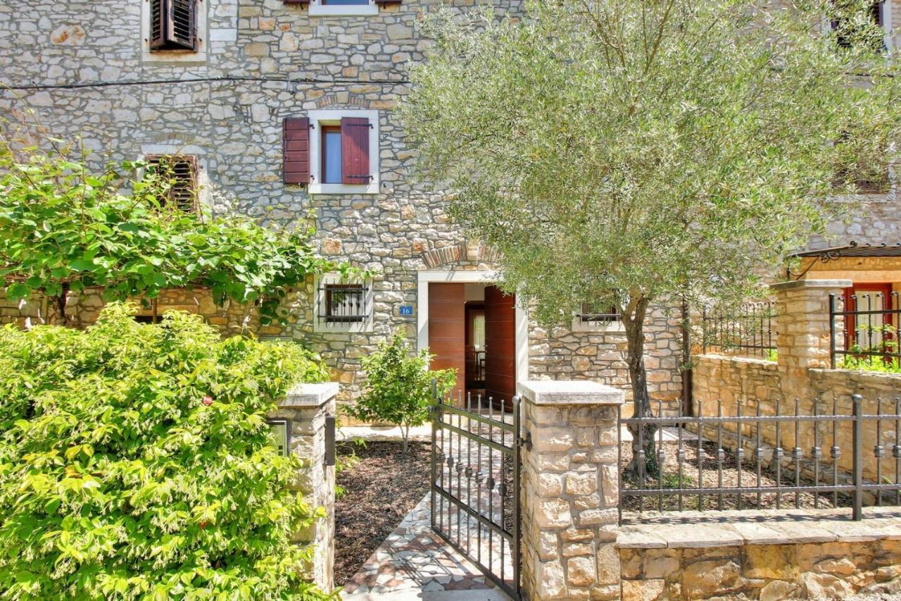 Villa Anthony With 3 Bedroom And Private Pool Near Umag Materada 외부 사진